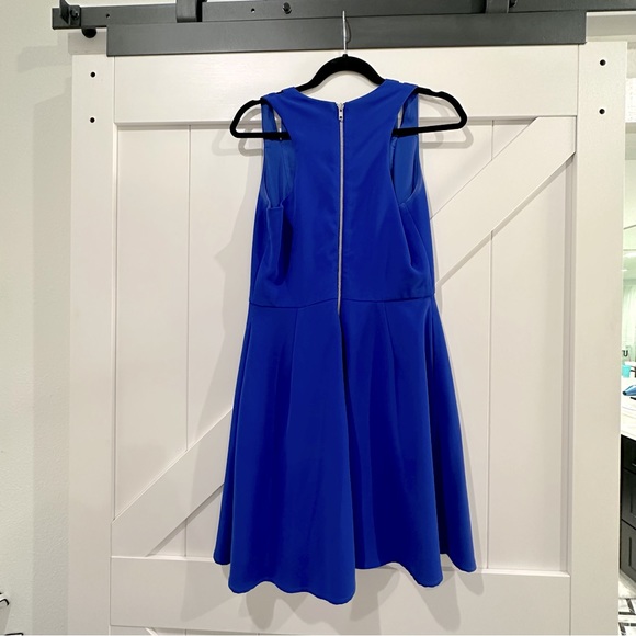 Adelyn Rae blue semi formal dress with pockets - Picture 4 of 4